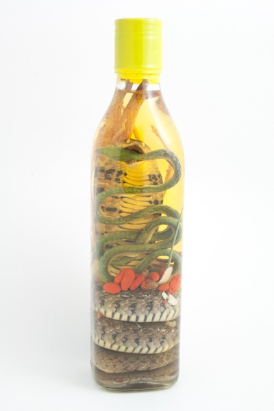 AUTHENTIC SNAKE WINE LIQUOR WITH REAL COBRA SNAKE, VIETNAMESE WINE AIRMAIL